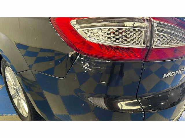 Ford - 2012 - mondeo - personenauto - afbeelding 27 van  50