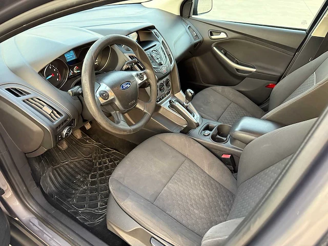 Ford - 2013 - focus - personenauto - afbeelding 17 van  27