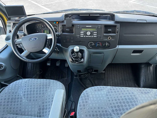 Ford - 2014 - transit - ambulance - personenauto - afbeelding 9 van  37