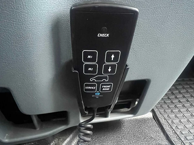 Ford - 2014 - transit - ambulance - personenauto - afbeelding 22 van  37