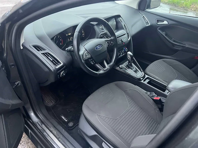 Ford - 2017 - focus - - personenauto - afbeelding 4 van  15
