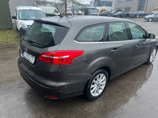 Ford - 2017 - focus - - personenauto - afbeelding 13 van  15
