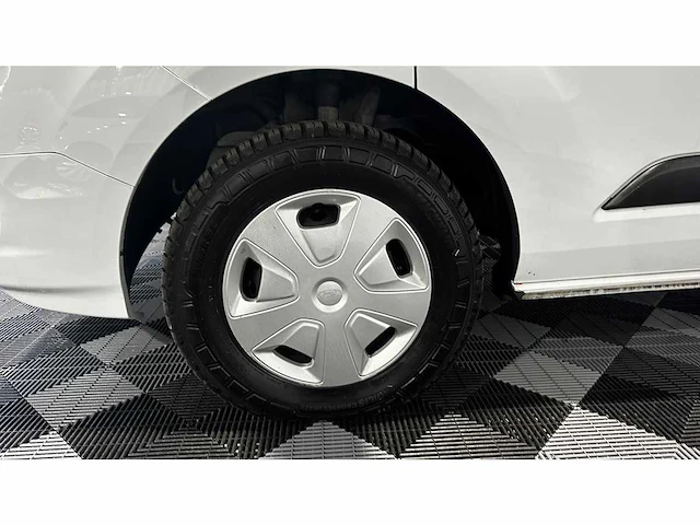 Ford - 2019 - transit custom - personenauto - afbeelding 31 van  36
