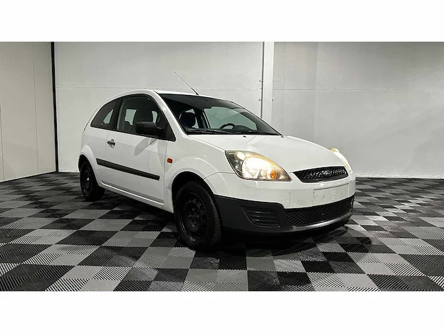 Ford - fiesta - 1.4 tdci - personenauto - afbeelding 1 van  31