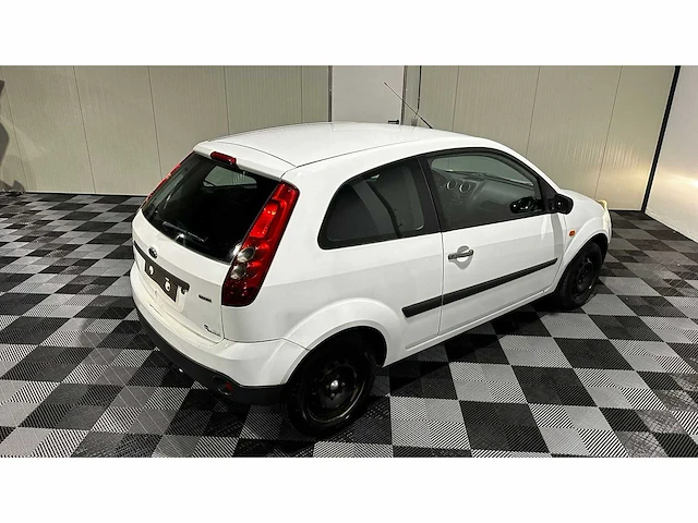 Ford - fiesta - 1.4 tdci - personenauto - afbeelding 14 van  31