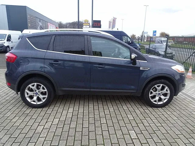 Ford - kuga - - afbeelding 17 van  20
