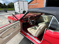 Ford - mustang cabrio - oldtimer - afbeelding 16 van  61
