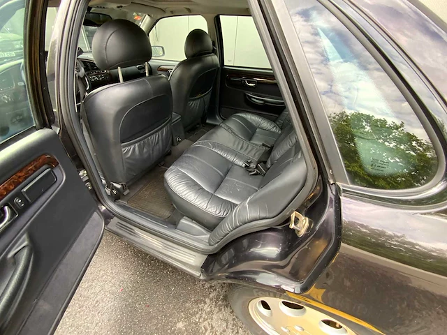 Ford - scorpio ghia cosworth - scorpio cosworth 24v - oldtimer - afbeelding 19 van  40