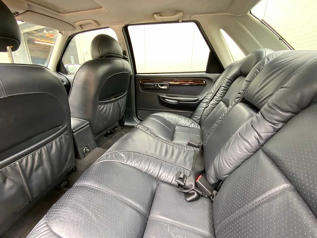 Ford - scorpio ghia cosworth - scorpio cosworth 24v - oldtimer - afbeelding 22 van  40