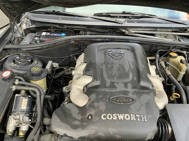 Ford - scorpio ghia cosworth - scorpio cosworth 24v - oldtimer - afbeelding 33 van  40