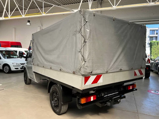 Ford - transit - van - afbeelding 20 van  24