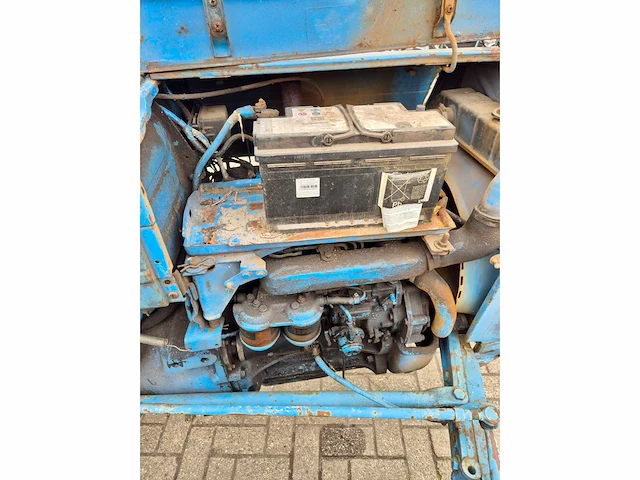 Ford 3000 oldtimer tractor - afbeelding 4 van  12