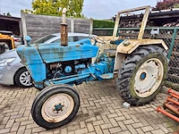 Ford 3000 oldtimer tractor - afbeelding 5 van  12