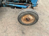 Ford 3000 tweewielaangedreven landbouwtractor oldtimer - afbeelding 5 van  17
