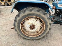 Ford 3000 tweewielaangedreven landbouwtractor oldtimer - afbeelding 6 van  17