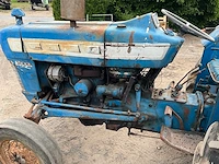 Ford 3000 tweewielaangedreven landbouwtractor oldtimer - afbeelding 9 van  17