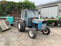 Ford 3000 tweewielaangedreven landbouwtractor oldtimer - afbeelding 13 van  18