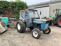 Ford 3000 tweewielaangedreven landbouwtractor oldtimer - afbeelding 14 van  18