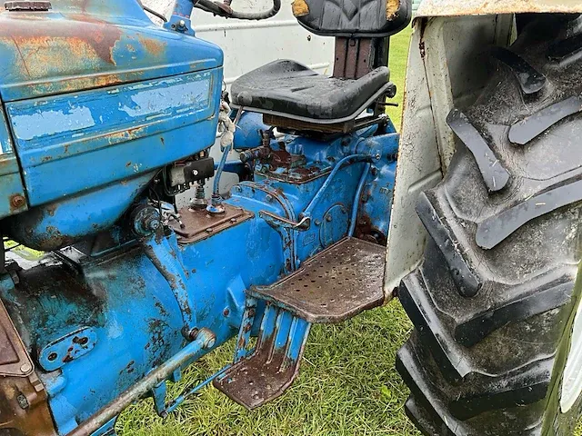 Ford 4000 minitractor - 1972 - afbeelding 3 van  30