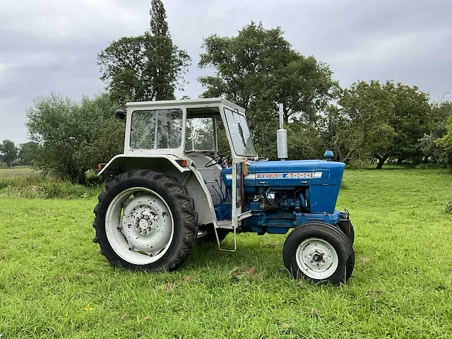 Ford 4000 oldtimer tractor - 1975 - afbeelding 27 van  30