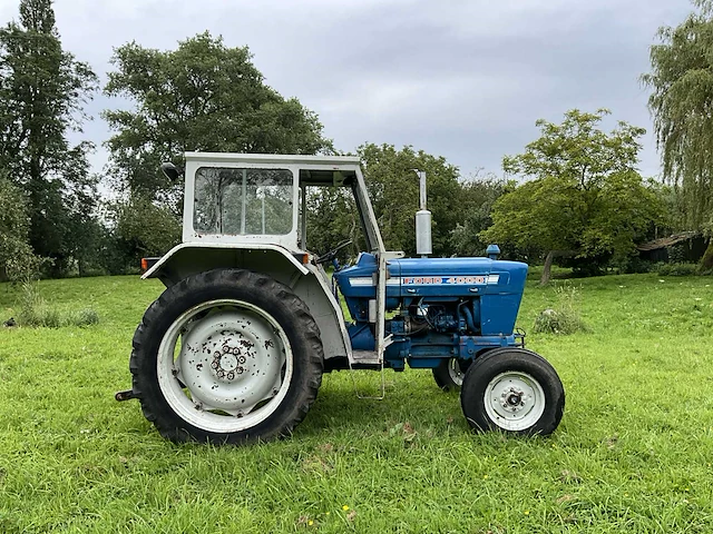 Ford 4000 oldtimer tractor - 1975 - afbeelding 28 van  30