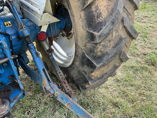 Ford 6610 - afbeelding 18 van  33