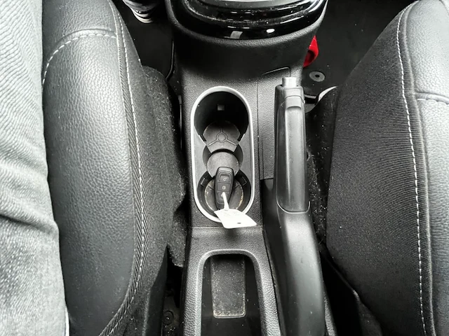 Ford b-max 1.6i ti-vct titanium powershift 105 at,2016 - afbeelding 3 van  28