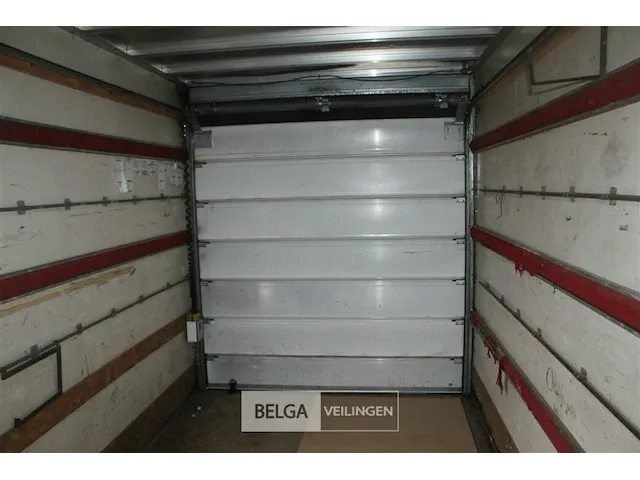 Ford bakwagen met laadklep - afbeelding 14 van  23