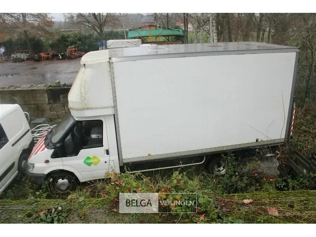 Ford bakwagen met laadklep - afbeelding 12 van  23