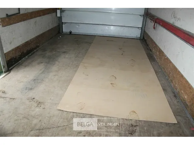 Ford bakwagen met laadklep - afbeelding 17 van  23