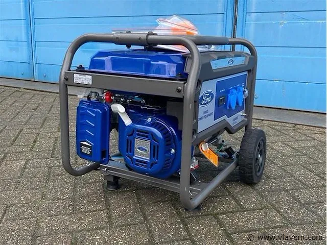 Ford benzine generator 230 v - afbeelding 1 van  4