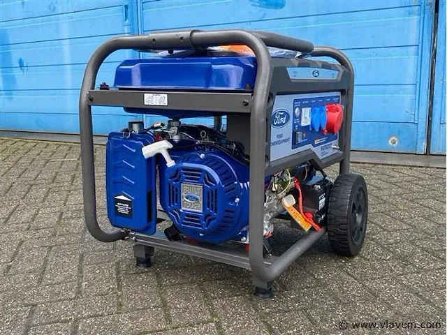 Ford benzine generator met krachtstroom - afbeelding 1 van  4