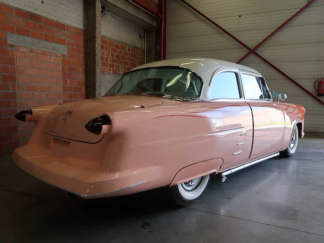 Ford cutom deluxe - afbeelding 12 van  75