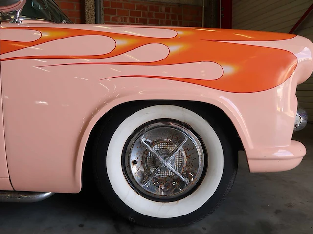 Ford cutom deluxe - afbeelding 20 van  75