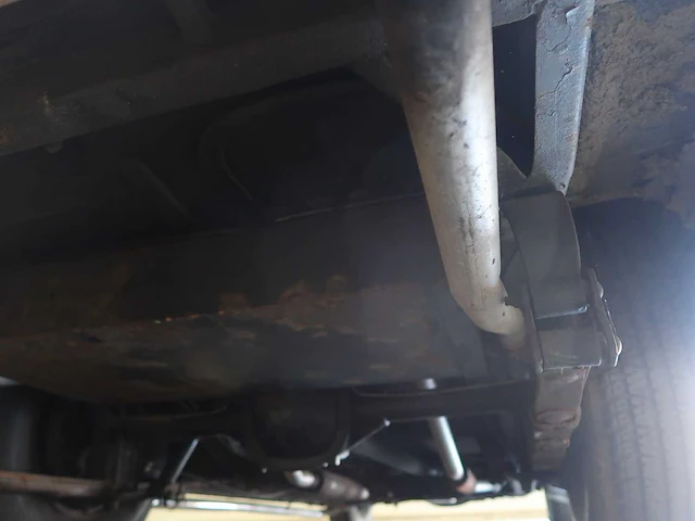 Ford cutom deluxe - afbeelding 28 van  75