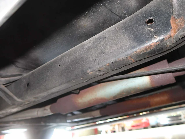 Ford cutom deluxe - afbeelding 31 van  75