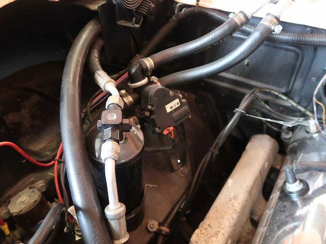 Ford cutom deluxe - afbeelding 40 van  75
