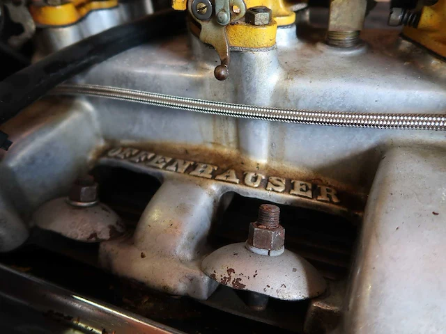 Ford cutom deluxe - afbeelding 44 van  75