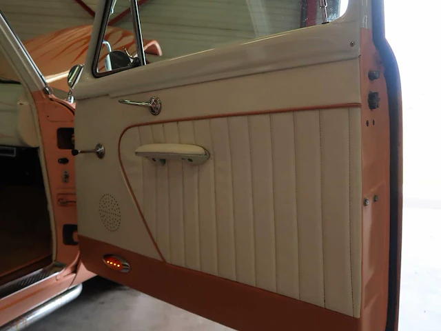 Ford cutom deluxe - afbeelding 51 van  75