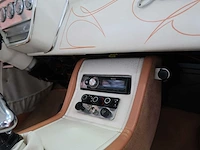 Ford cutom deluxe - afbeelding 66 van  75