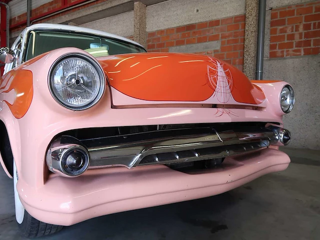 Ford cutom deluxe - afbeelding 7 van  75