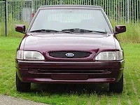 Ford escort cabrio 1.6i - afbeelding 45 van  48