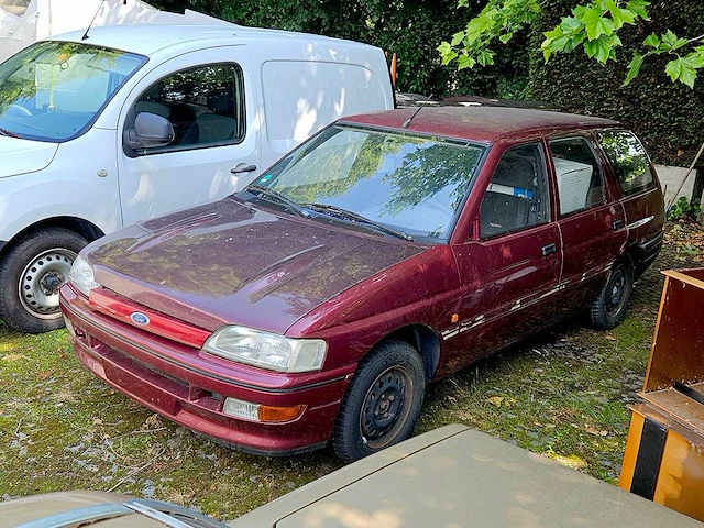 Ford escort clipper 1.8 cl (project-basis) - afbeelding 1 van  1