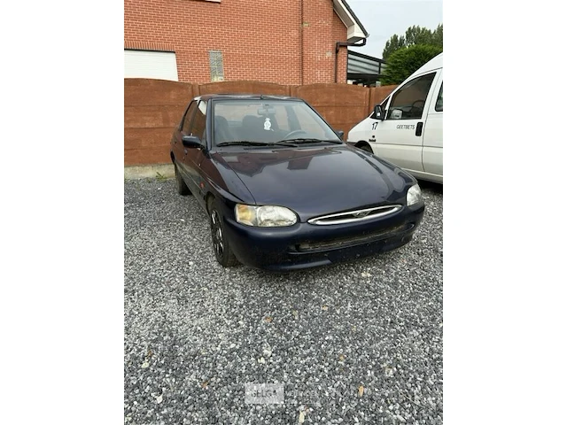 Ford escort (inbeslagname) - afbeelding 1 van  9