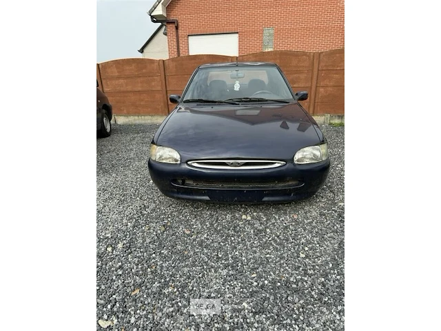 Ford escort (inbeslagname) - afbeelding 2 van  9