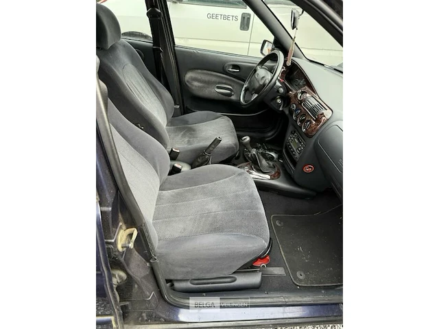 Ford escort (inbeslagname) - afbeelding 6 van  9