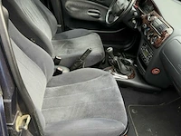 Ford escort (inbeslagname) - afbeelding 6 van  9