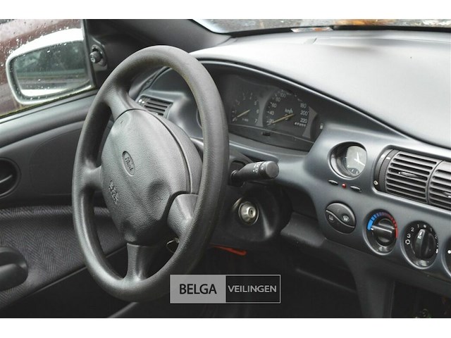 Ford escort - afbeelding 4 van  13