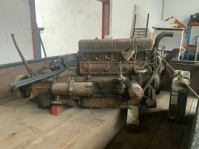 Ford f-4 oldtimer vrachtwagen - afbeelding 11 van  15
