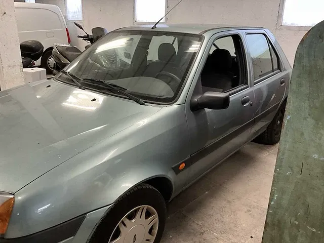 Ford fiesta - 2000 - afbeelding 17 van  22